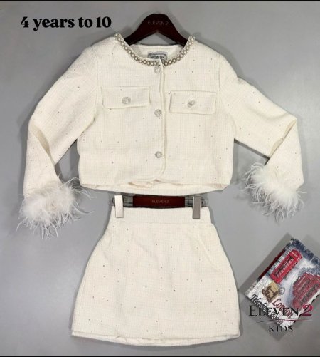 طقم تنورة ابيض