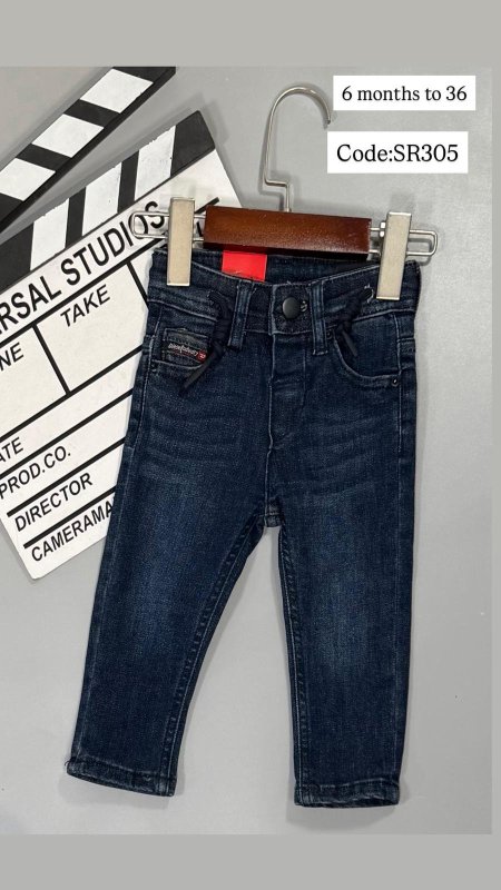 ازرق غامق ٥