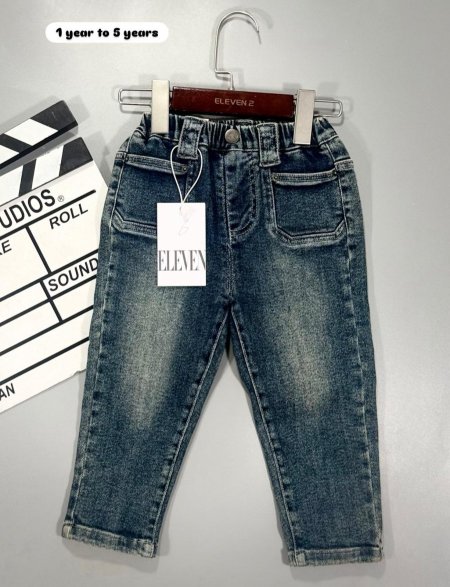 ازرق غامق ١