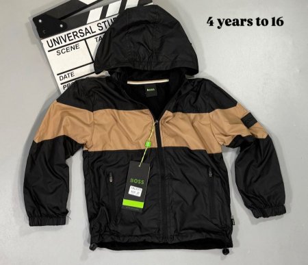 اسود مع بيج